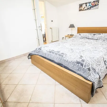 Mansarda Luminosa In Centro A Σαν Ρέμο