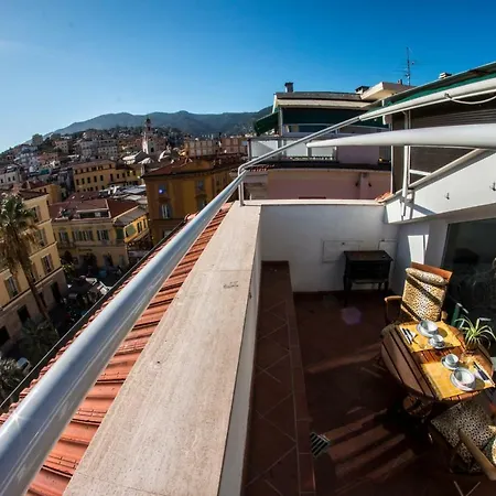 Apartamento Mansarda Luminosa In Centro A *