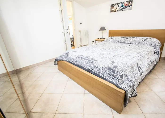 Mansarda Luminosa In Centro A San Remo